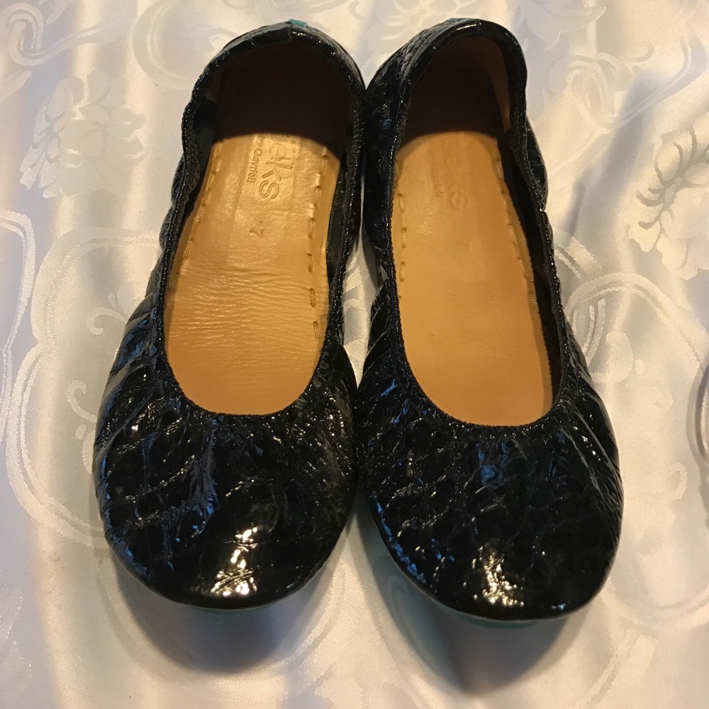 Obsidian Black Tieks size 7